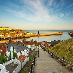  Apartment Cottages-whitby